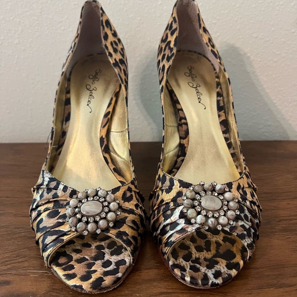 Sergio Zelcer Cheetah print satin peep toe